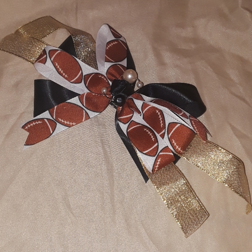 ** Handmade Hairbow Football Team Fan Black & Gold